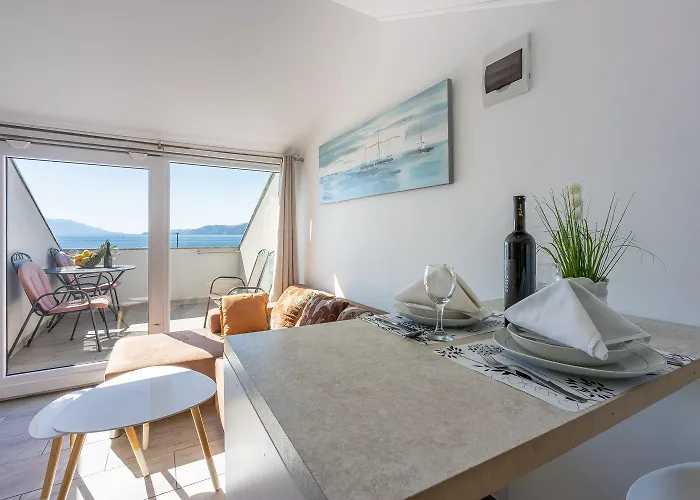 Modernes Studio-apartment Nur 100 Meter Zum Mit Traumhaften Meerblick *