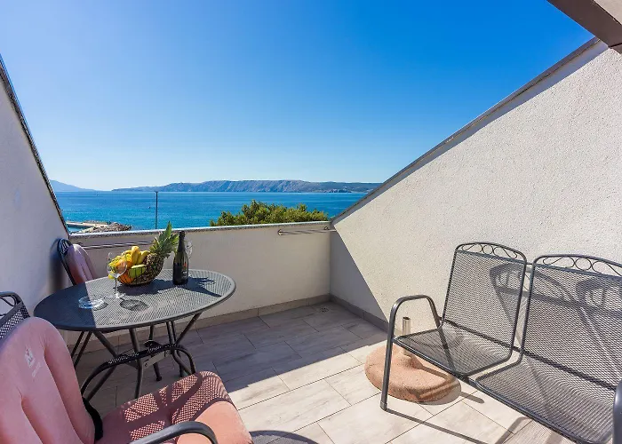 Modernes Studio-apartment Nur 100 Meter Zum Mit Traumhaften Meerblick Apartment Novi Vinodolski